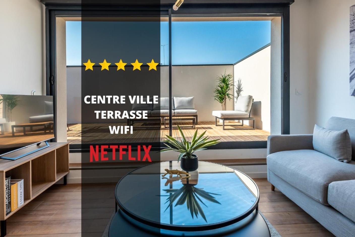 Downtown Rooftop - Centre Ville - Wifi - Terrasse - Netflix アミアン エクステリア 写真